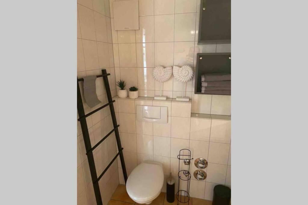 Die Seeblume - Ferienwohnung Mit Pool Und Seeblick Bodman-Ludwigshafen Ngoại thất bức ảnh